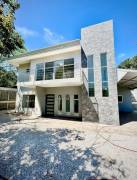 Se vende moderna casa de 2 plantas en Atenas de Alajuela 25-1821