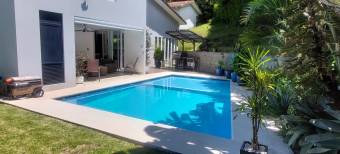 Se Vende Casa de Lujo en Villa Real Santa Ana