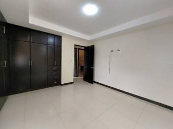 Se vende moderna casa con patio en Santa Ana 25-1779 Se vende moderna casa con patio en Santa Ana 25-1779