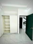 Se vende moderna casa con patio en Santa Eulalia de Atenas 25-1821