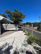 Se vende moderna casa con patio en Santa Eulalia de Atenas 25-1821