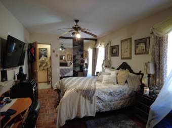 Se vende espaciosa casa con uso mixto en San Roque de Barva 24-1155 Se vende espaciosa casa con uso mixto en San Roque de Barva 24-1155