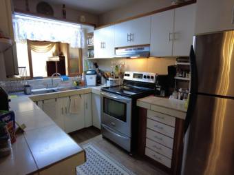 Se vende espaciosa casa con uso mixto en San Roque de Barva 24-1155 Se vende espaciosa casa con uso mixto en San Roque de Barva 24-1155