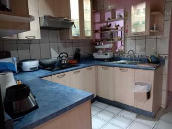 Se vende espaciosa casa con patio en Santa Lucia de Barva 24-1354 Se vende espaciosa casa con patio en Santa Lucia de Barva 24-1354