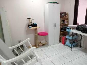 Se vende espaciosa casa con patio en Santa Lucia de Barva 24-1354 Se vende espaciosa casa con patio en Santa Lucia de Barva 24-1354