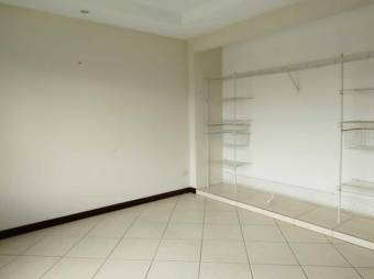 Se vende moderna casa con patio en Santa Lucia de Barva 25-163 Se vende moderna casa con patio en Santa Lucia de Barva 25-163