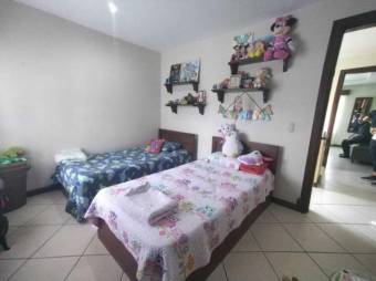 Se vende moderna casa con patio en Santa Lucia de Barva 25-163 Se vende moderna casa con patio en Santa Lucia de Barva 25-163