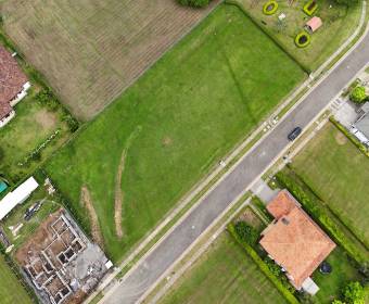 Lot for sale in the Los Manzanos condominium, within Ciudad Hacienda Los Reyes in La Guacima.