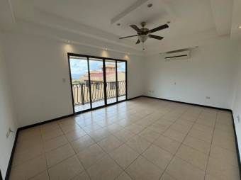 Se vende espaciosa casa con terraza en San Antonio de Belén 25-1028 Se vende espaciosa casa con terraza en San Antonio de Belén 25-1028
