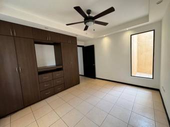 Se vende espaciosa casa con terraza en San Antonio de Belén 25-1028 Se vende espaciosa casa con terraza en San Antonio de Belén 25-1028