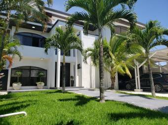 ESPECTACULAR CASA RIO ORO, PIEDADES, SANTA ANA  MP 26-136