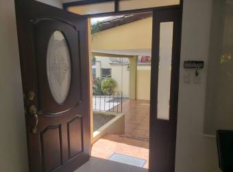 OPORTUNIDAD AMPLIA CASA  Santa Ana, Pereira MP 25-114