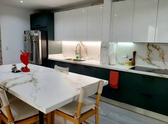 OPORTUNIDAD AMPLIA CASA  Santa Ana, Pereira MP 25-114