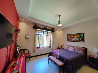 Se vende espaciosa casa con patio en condominio de Granadilla 25-251 Se vende espaciosa casa con patio en condominio de Granadilla 25-251