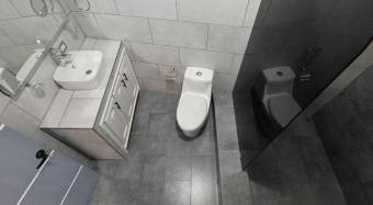 Se vende moderna casa con patio en Freses de Curridabat 25-1475 Se vende moderna casa con patio en Freses de Curridabat 25-1475