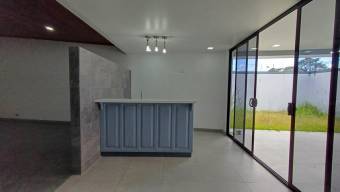 Se vende moderna casa con patio en Freses de Curridabat 25-1475 Se vende moderna casa con patio en Freses de Curridabat 25-1475