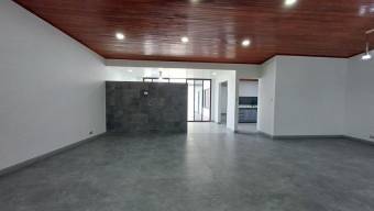 Se vende moderna casa con patio en Freses de Curridabat 25-1475 Se vende moderna casa con patio en Freses de Curridabat 25-1475