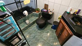 Se vende moderna casa con amplio patio en Granadilla Curridabat 25-1953 Se vende moderna casa con amplio patio en Granadilla Curridabat 25-1953