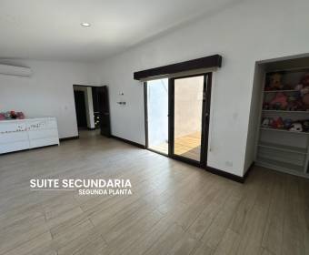 House for sale in Hacienda Espavel gated community