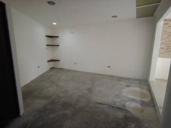 Se vende espaciosa casa con patio en Gravillas de Desamparados 25-553 Se vende espaciosa casa con patio en Gravillas de Desamparados 25-553