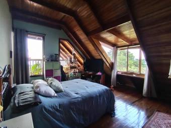 Se venden 2 casas con amplio lote de 1200m2 en San Miguel Desamparados 25-1620