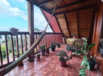 Se venden 2 casas con amplio lote de 1200m2 en San Miguel Desamparados 25-1620