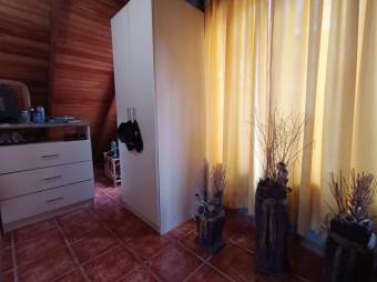 Se venden 2 casas con amplio lote de 1200m2 en San Miguel Desamparados 25-1620