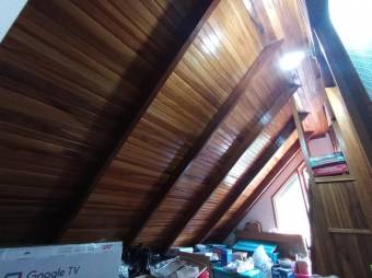 Se venden 2 casas con amplio lote de 1200m2 en San Miguel Desamparados 25-1620