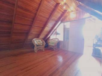 Se venden 2 casas con amplio lote de 1200m2 en San Miguel Desamparados 25-1620