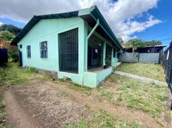 Se vende casa con amplio lote de 524m2 en Escazú Centro 25-1306 Se vende casa con amplio lote de 524m2 en Escazú Centro 25-1306