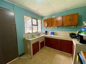 Se vende casa con amplio lote de 524m2 en Escazú Centro 25-1306 Se vende casa con amplio lote de 524m2 en Escazú Centro 25-1306