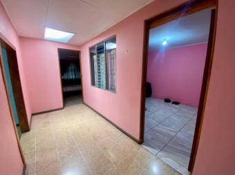 Se vende casa con amplio lote de 524m2 en Escazú Centro 25-1306 Se vende casa con amplio lote de 524m2 en Escazú Centro 25-1306