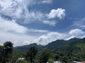 Se vende moderna casa con patio y terraza en San Antonio Escazú 25-142 Se vende moderna casa con patio y terraza en San Antonio Escazú 25-142