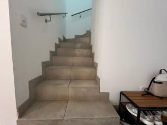 Se vende moderna casa con patio en condominio de San Antonio Escazú 25-1940 Se vende moderna casa con patio en condominio de San Antonio Escazú 25-1940