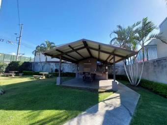 Se alquila moderno apartamento amoblado en La Aurora Heredia 26-163