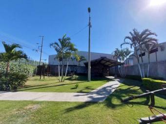 Se alquila moderno apartamento amoblado en La Aurora Heredia 26-163