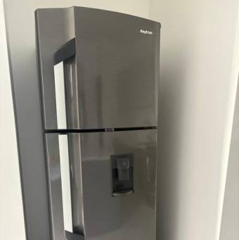 Se alquila moderno apartamento amoblado en La Aurora Heredia 26-163