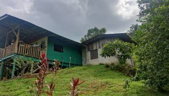 PUNTARENAS PARRITA RENTO CASA EN  FINCA DE 489.777 m2