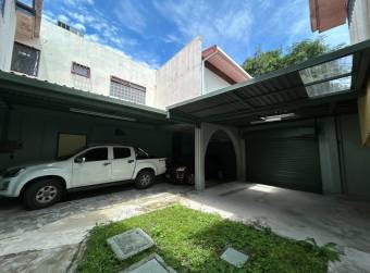 VENTA DE EDIFICIO CON OFICINAS Y APARTAMENTO - ARANJUEZ, SAN JOSÉ
