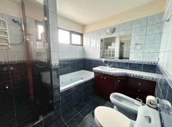 VENTA DE EDIFICIO CON OFICINAS Y APARTAMENTO - ARANJUEZ, SAN JOSÉ