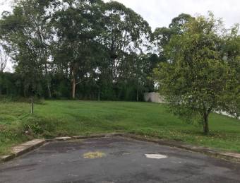 Se vendel lindos lotes en San Rafael de Montes de Oca