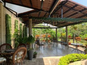 Se vende casa con amplio lote de 3,000m2 en La Garita Alajuela 26-131