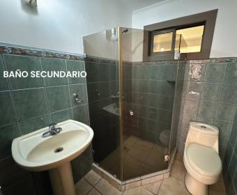 One-story corner house for sale in Ciudad Hacienda Los Reyes, La Guacima.