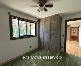 One-story corner house for sale in Ciudad Hacienda Los Reyes, La Guacima.
