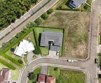 House with 4 bedrooms for sale in the Hacienda Espavel condominium in La Guacima.