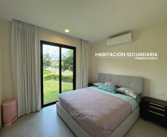 House with 4 bedrooms for sale in the Hacienda Espavel condominium in La Guacima.
