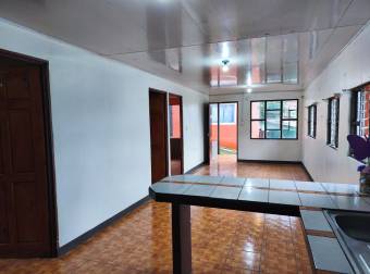 Tu Oasis en Atenas ¡Hogar y Comodidad en San José Sur!