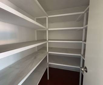 Apartamento a la venta en condominio Ónix, Montes de Oca, San José. Apartamento a la venta en condominio Ónix, Montes de Oca, San José.