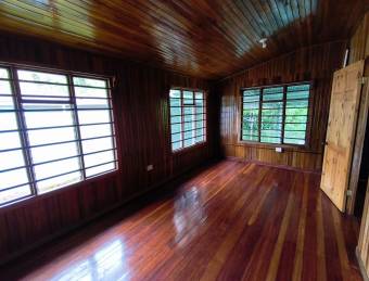 Descubre la Tranquilidad Casa en Volio con Jardín, Árboles Frutales y Aire Fresco. Descubre la Tranquilidad Casa en Volio con Jardín, Árboles Frutales y Aire Fresco.