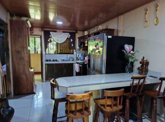 ¡Tú Nuevo Hogar te Espera en Atenas, Barrio San José Sur! 